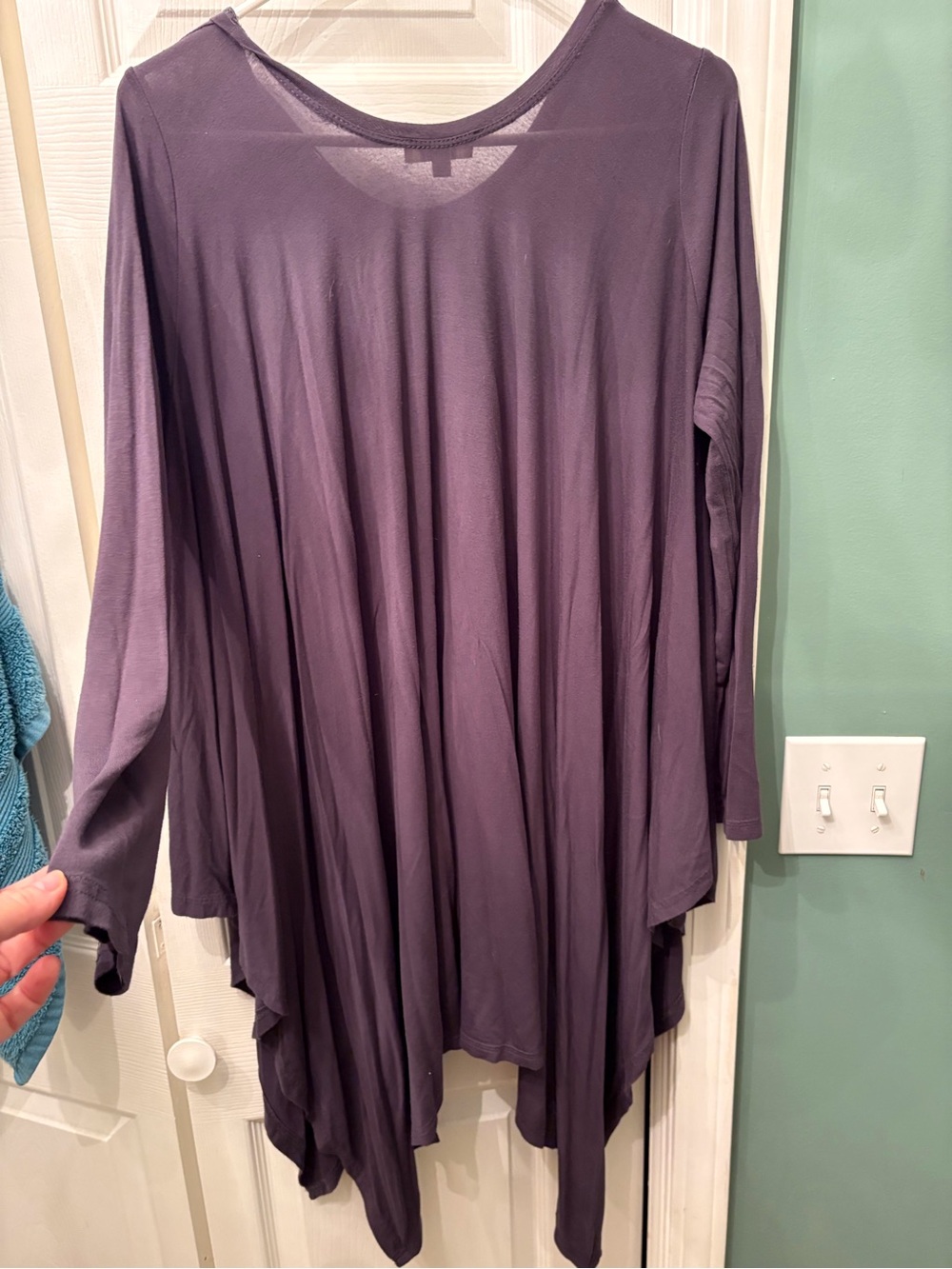 Umgee Flowing Long Sleeve Scoop Neck Tunic in Plum